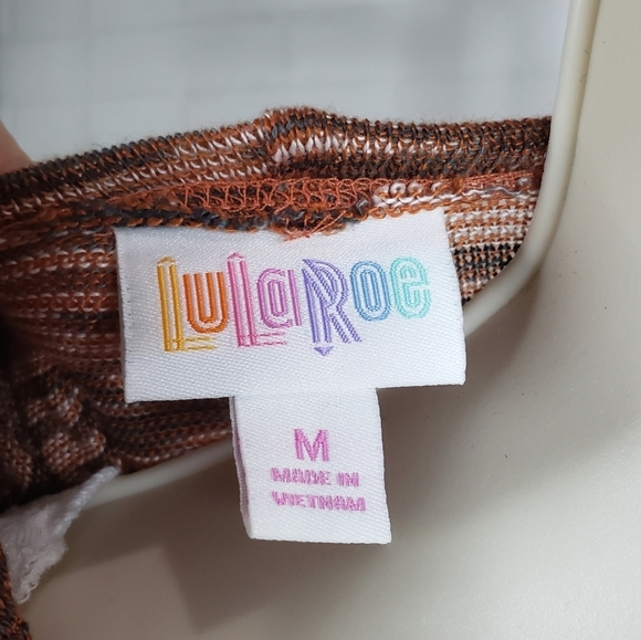 CL🚨 LuLaRoe Marled Cardigan Duster Vest size Medium Brown Cream Gray - Picture 2 of 9